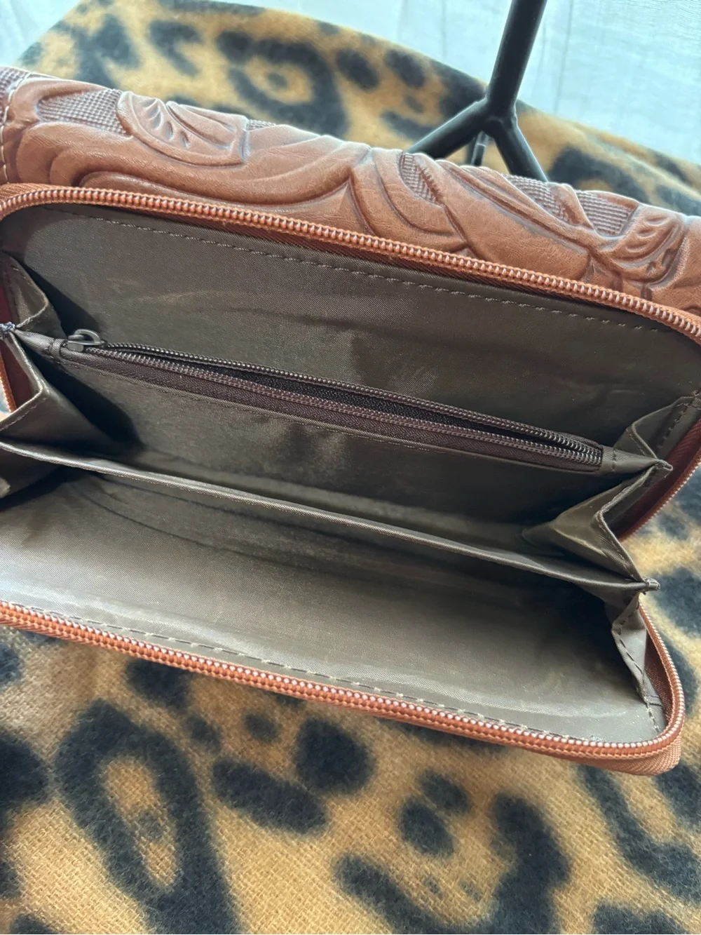 Embossed Floral Brown Women's concept Wallet